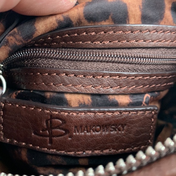 B Makowsky Leopard Print leather trim Fringe tassel Barrel bag Zip Crossbody - Picture 11 of 16